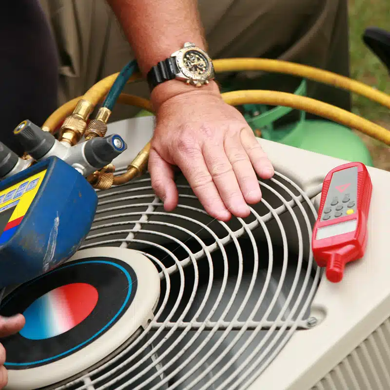 tech performing ac maintenance in bloomington, mn